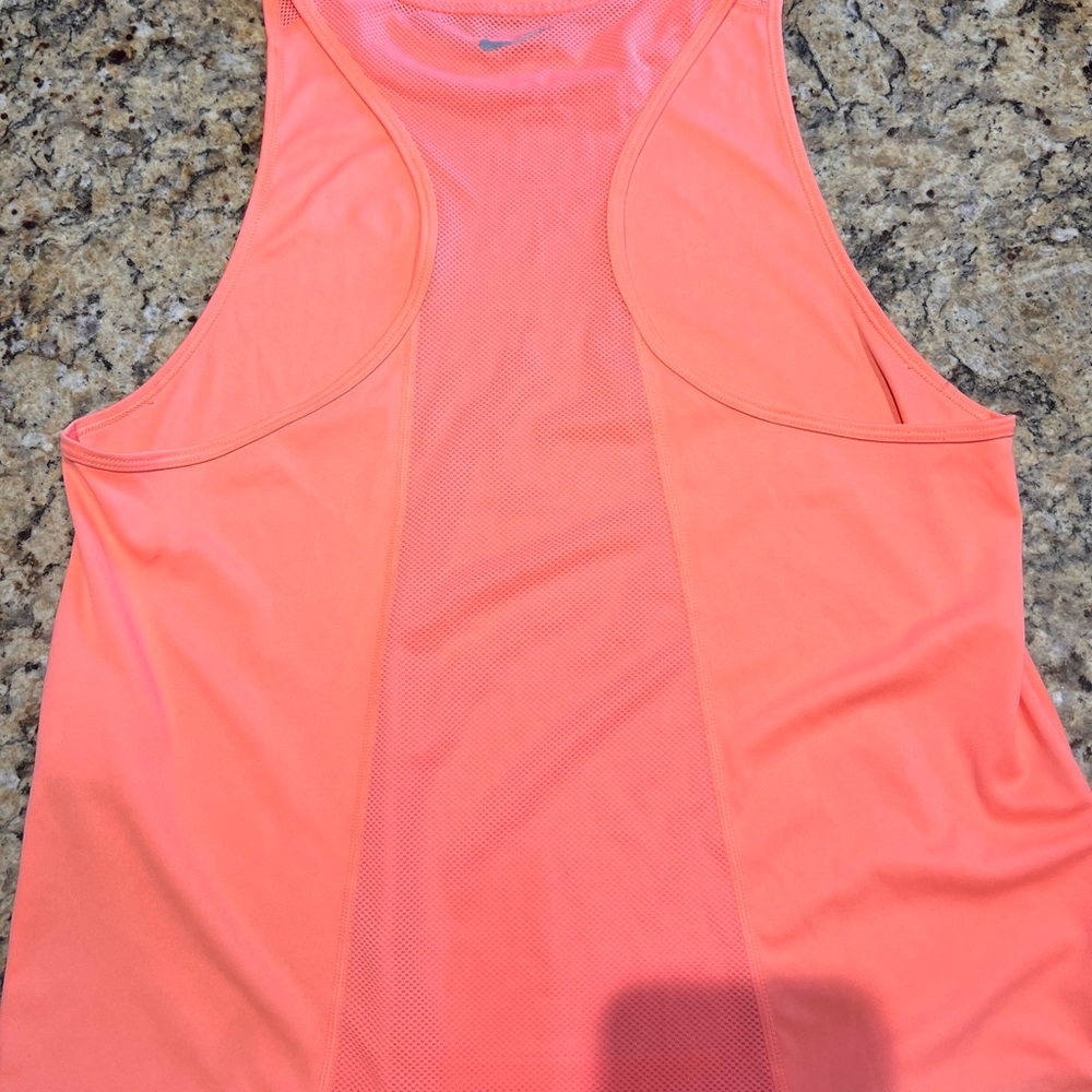 Nike Tank - Picture 3 of 3